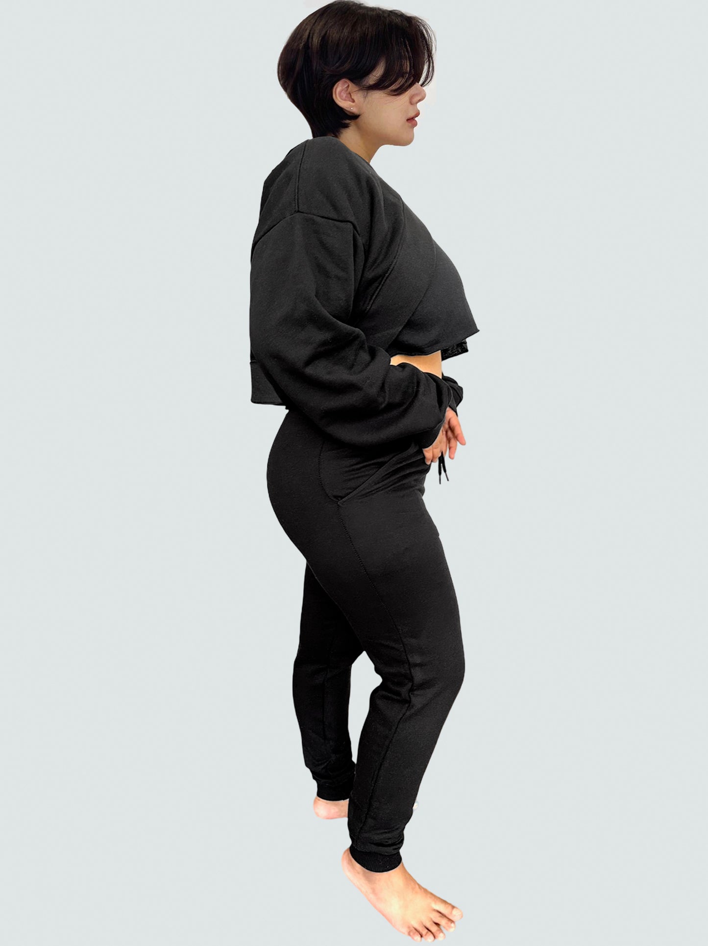 Jaaku Cropped Sweatshirt (Oversized Fit) by Felion